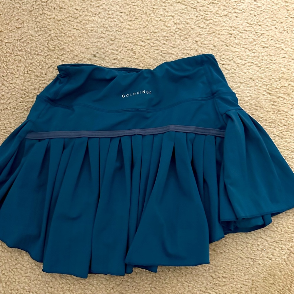 blue gold hinge size xs but fits small